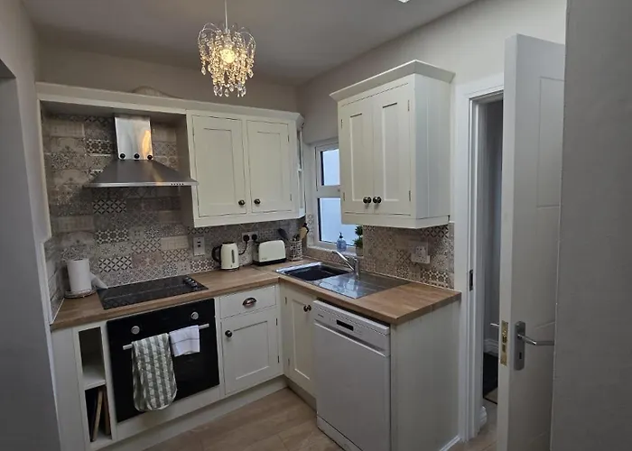 - 135 Bohermore Дом отдыха *